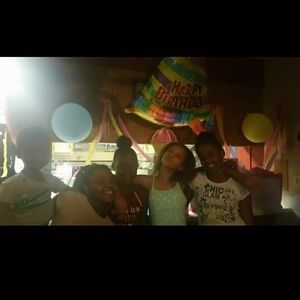 Meet your Posher, Stephanie